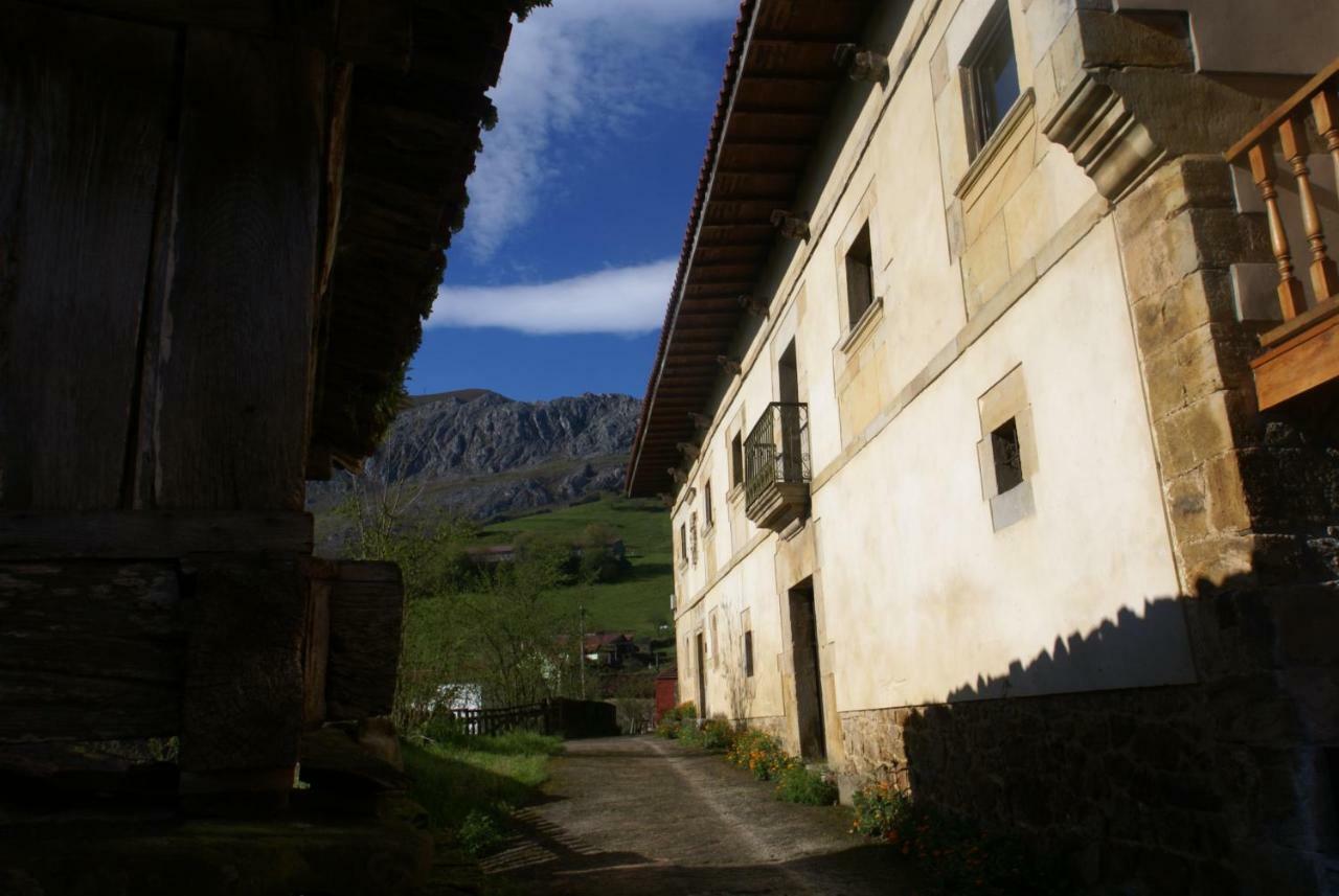 Palacio Rural De Inguanzo De Cabrales Exterior foto